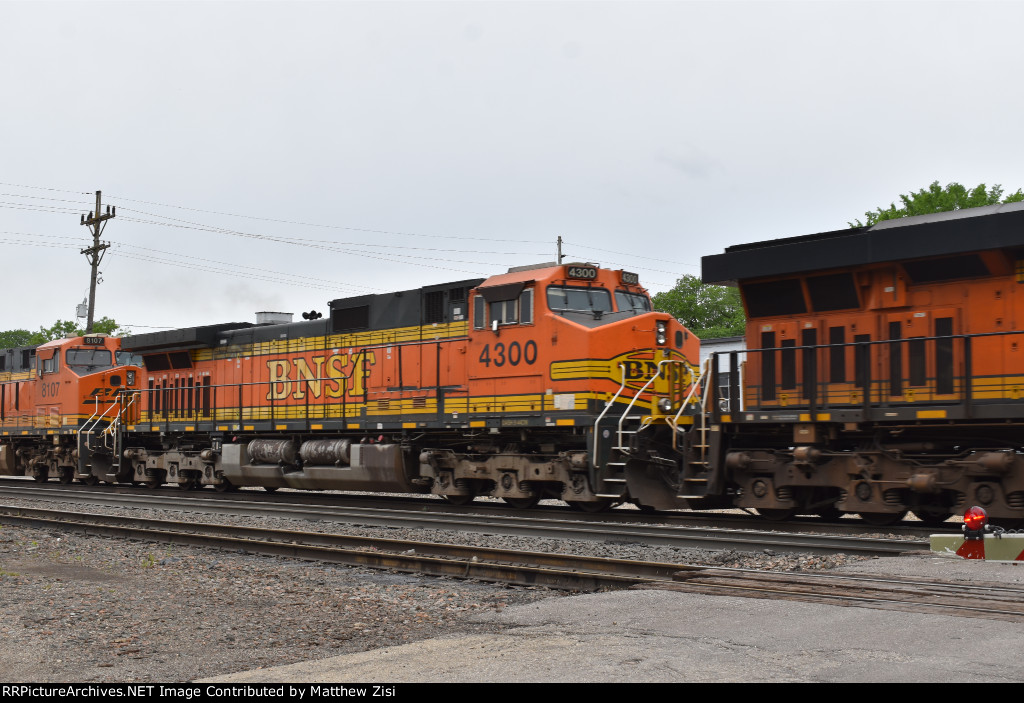 BNSF 4300